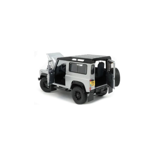 LLand Rover Defender 90 2,000,000 Pcs Edition 2015 - Silver 1:18 ALMOST REAL 810202